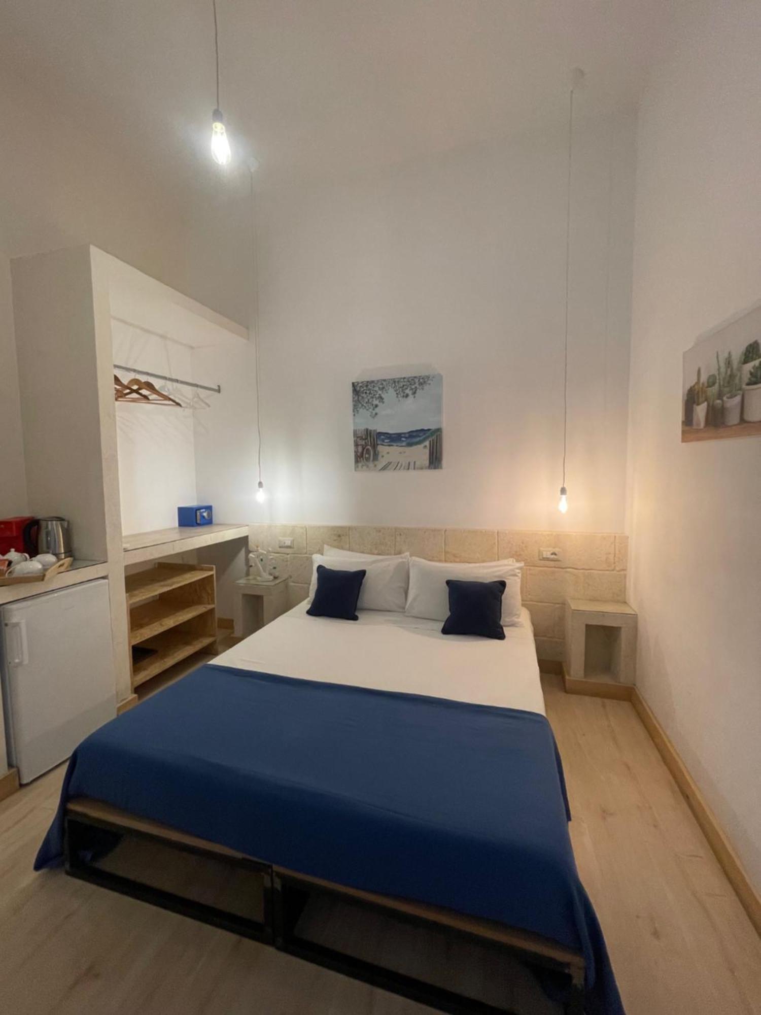 D'Angio Rooms-Manfredi Homes&Villas Манфредония Экстерьер фото