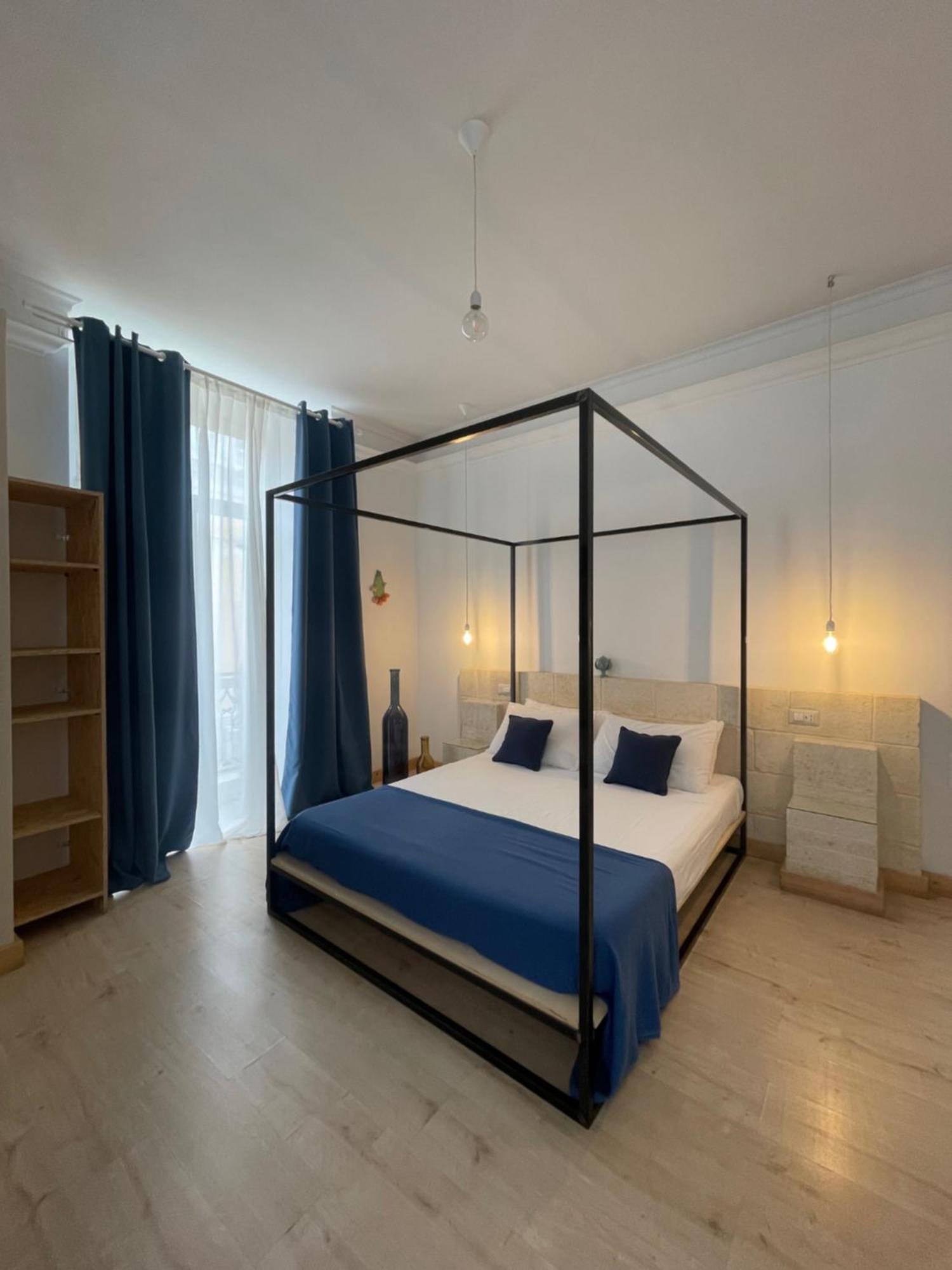D'Angio Rooms-Manfredi Homes&Villas Манфредония Экстерьер фото